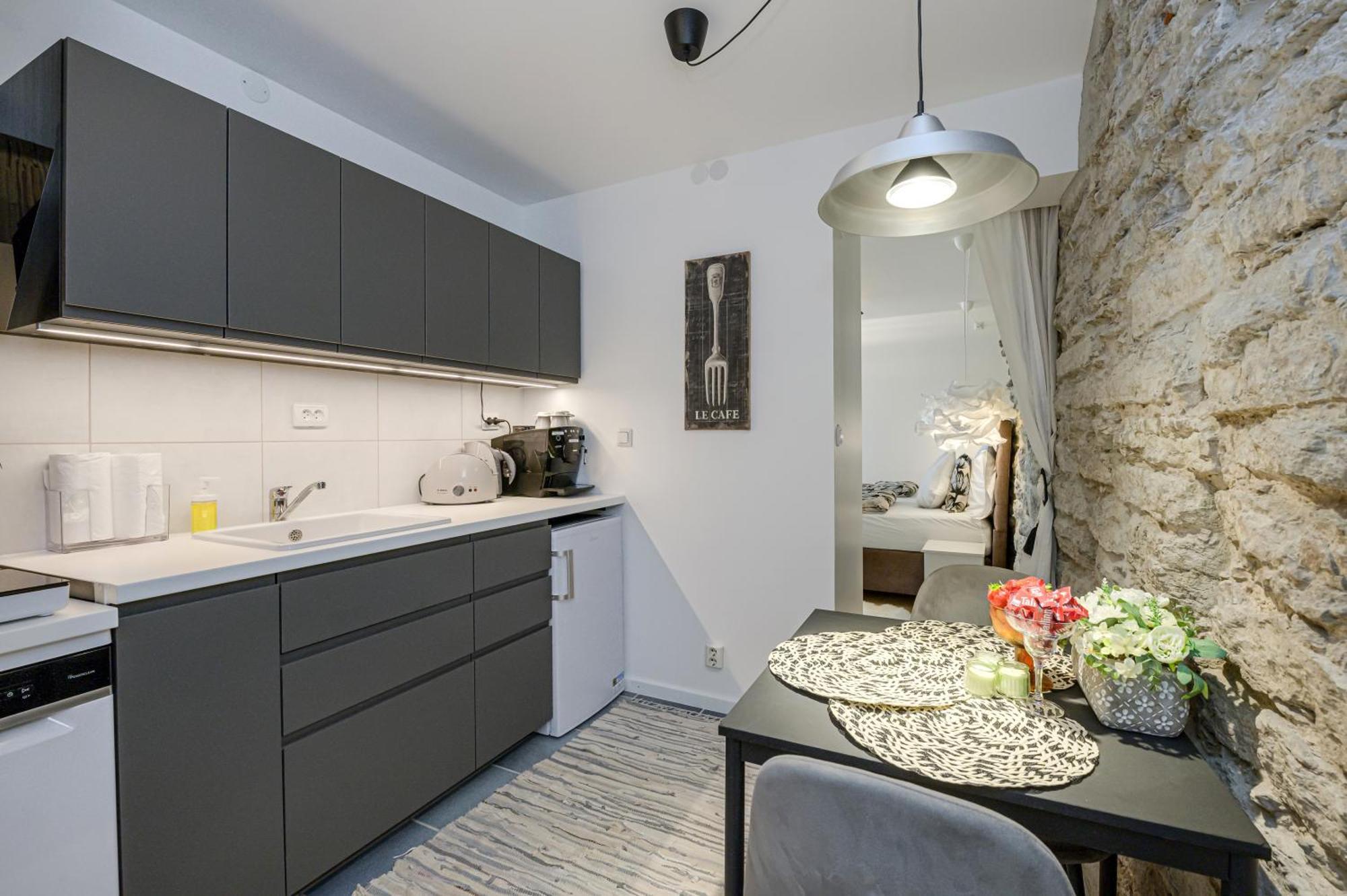 Tallinn Old Town Romantic Apartment Екстериор снимка