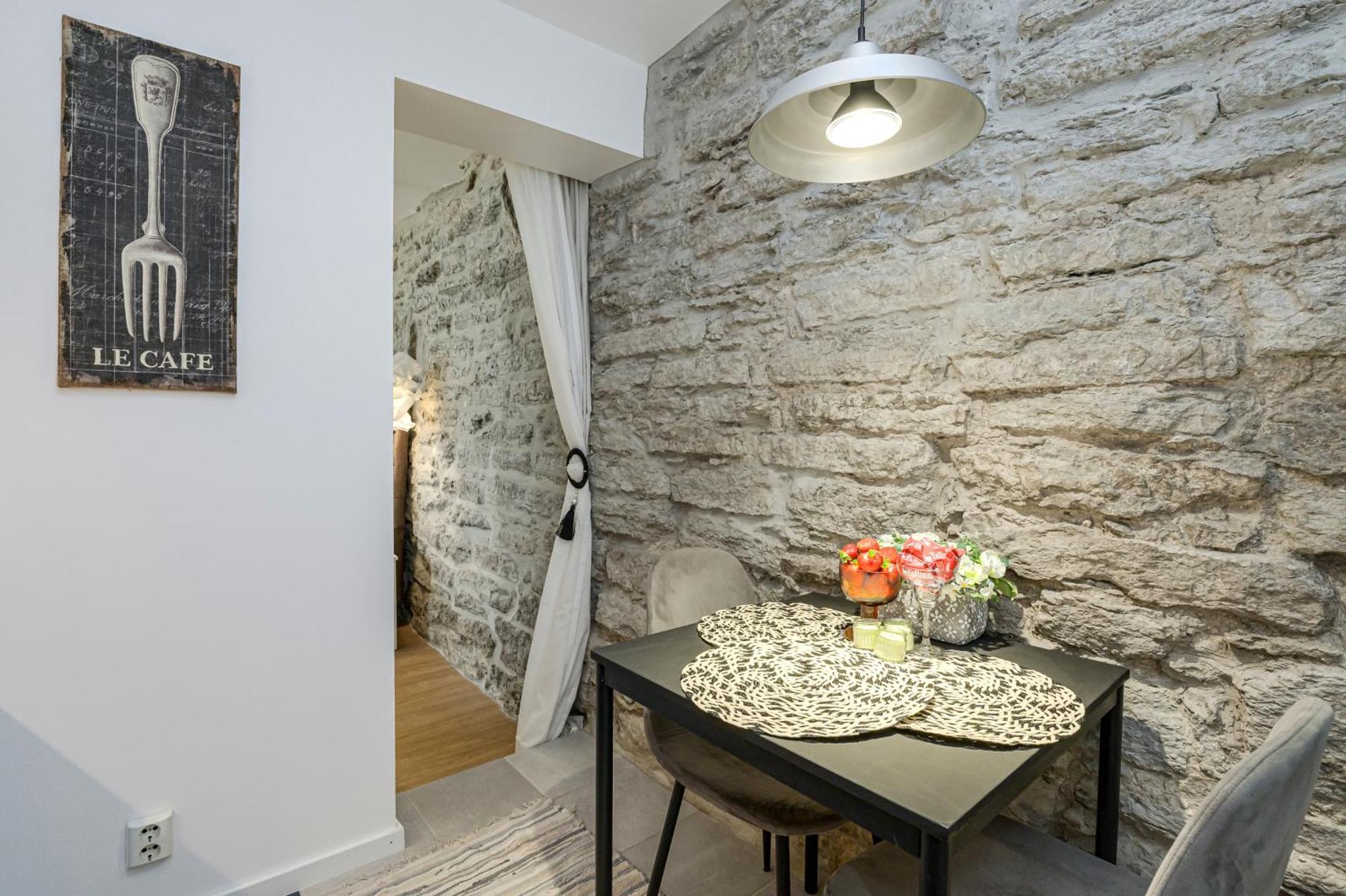Tallinn Old Town Romantic Apartment Екстериор снимка